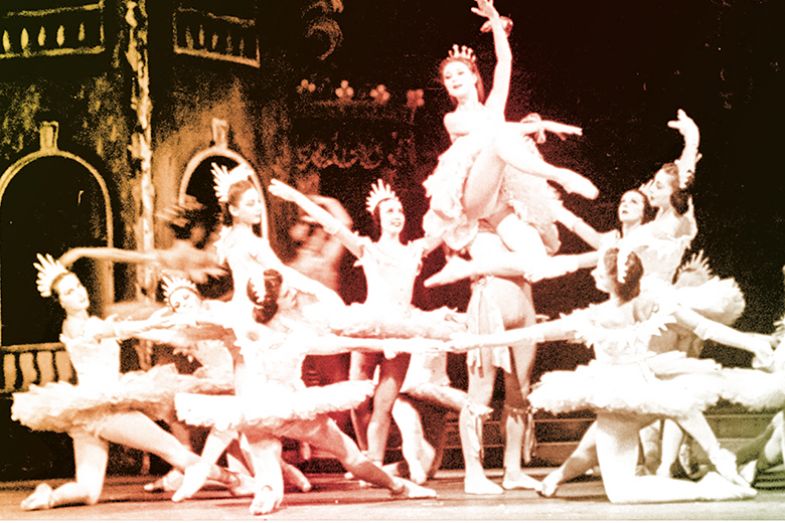 A group of ballet dancers A group of ballet dancers