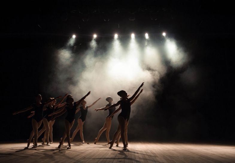 Ballet dancers on stage