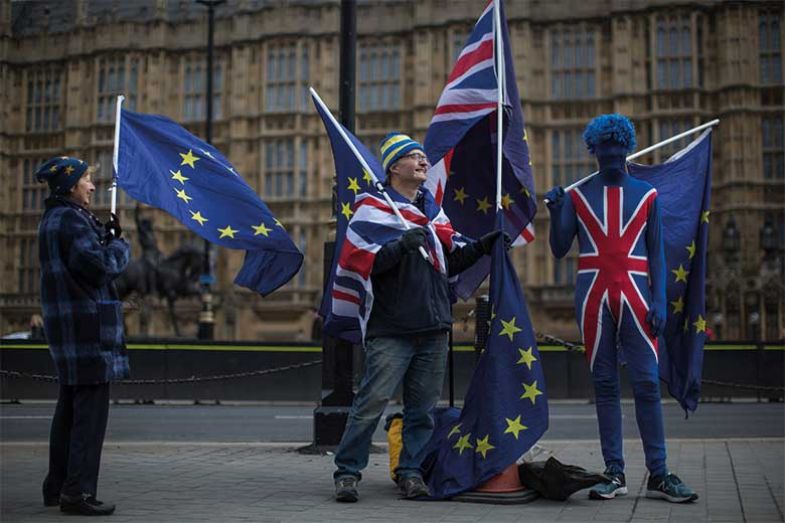 eu_brexit_flags_gettyimages eu_brexit_flags_gettyimages