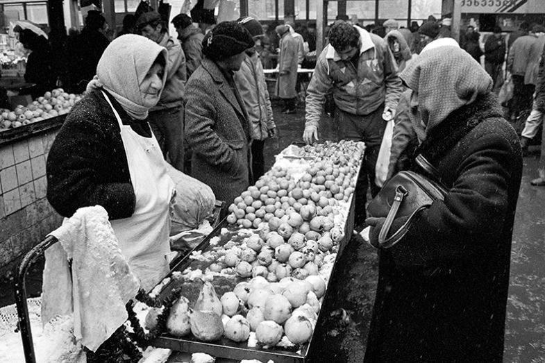 Food market with two women in Tbilisi, Georgia, 1994. Symbolising the marketisation of higher education. Food market with two women in Tbilisi, Georgia, 1994. Symbolising the marketisation of higher education.