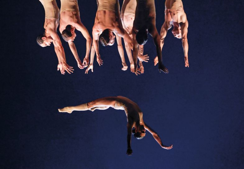 Dancers perform the ballet "Soul Chain" by the Staatstheater Mainz Dancers perform the ballet "Soul Chain" by the Staatstheater Mainz to illustrate From the top down: a call to action