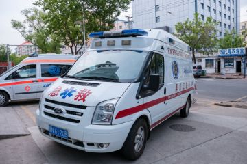 Ambulances in the Chinese city of Heihe Ambulances in the Chinese city of Heihe