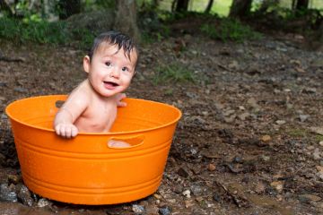 baby in the bath