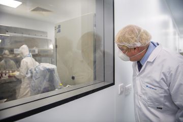 Boris Johnson wearing PPE