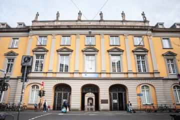 Entrance to the University of Bonn