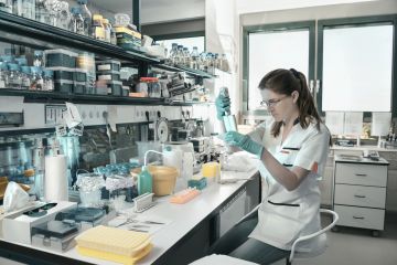 Female scientist in lab