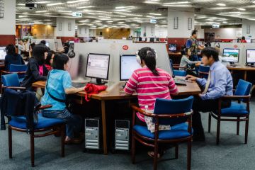 People searching information on internet in National Taiwan Library. People searching information on internet in National Taiwan Library.