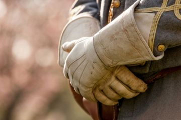 us_civil_war_reenactment_gloves