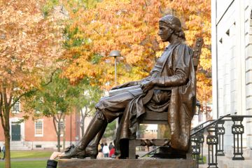 John Harvard statue