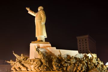 Mao Zedong statue