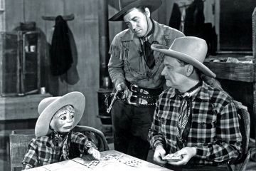 Puppet playing cards