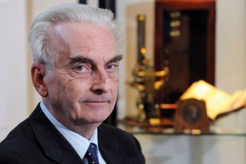 Professor Hugh Pennington Professor Hugh Pennington
