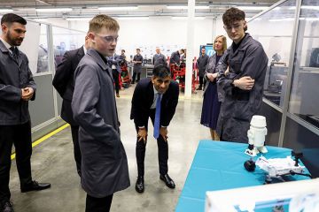 Rishi Sunak looks at a tech project Rishi Sunak looks at a tech project to illustrate Economist: UK needs R&D investment tips from Google