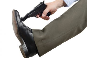 Shoot in foot