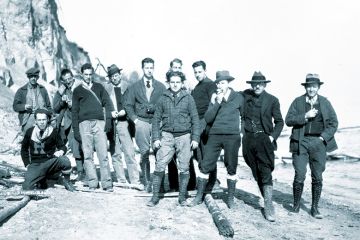 Students on a field trip, 1921