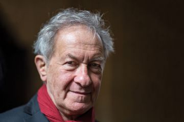 Simon Schama portrait as described in the article