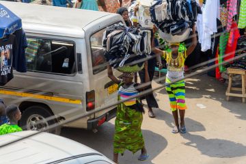 Women at market