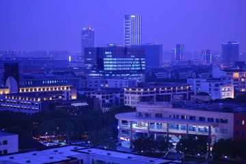 A night overview of the main campus of Suzhou Xi'an Jiaotong-Liverpool University (XJTLU).