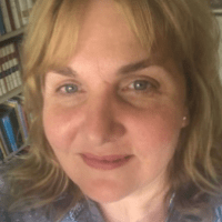 Ruth Arnold