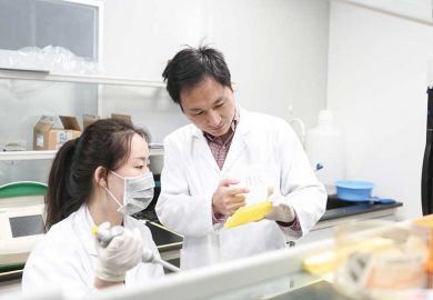 china-lab-workers china-lab-workers