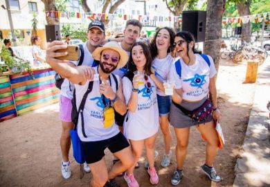 Young people on a Birthright tour