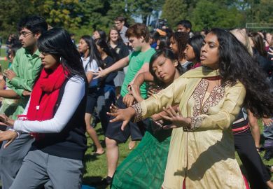 Bollywood dancers
