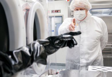 Boris Johnson in lab