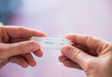 covid-19 test with a positive result