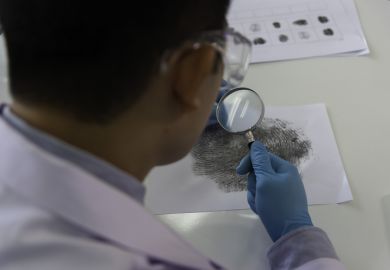 Forensic fingerprint analysis