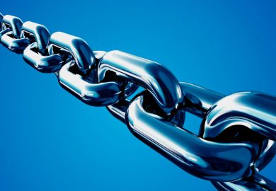 Heavy metal chain links