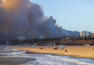  The Pacific Palisades fire burns near Los Angeles, California