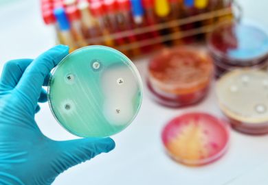 Antimicrobial susceptibility test