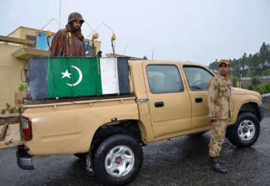 Pakistani soldiers on patrol in the Swat valley Pakistani soldiers on patrol in the Swat valley
