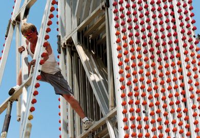 Structure covered in lightbulbs Structure covered in lightbulbs