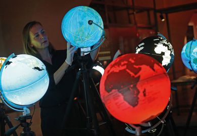 Globes Globes