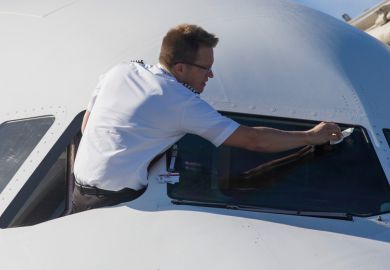 Pilot cleaning window