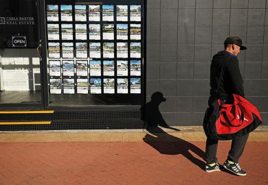 Australia mulls loans for student living costs Australia mulls loans for student living costs
