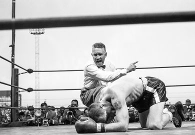 Boxing referee