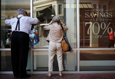 shoppers-saving-window