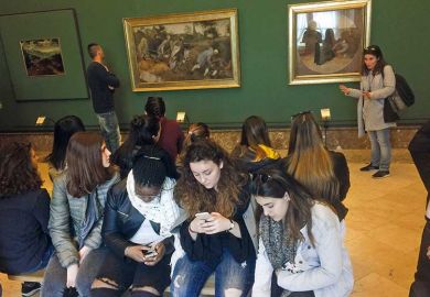 students-phones-gallery