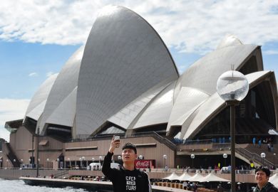 sydney-opera-house-selfie sydney-opera-house-selfie