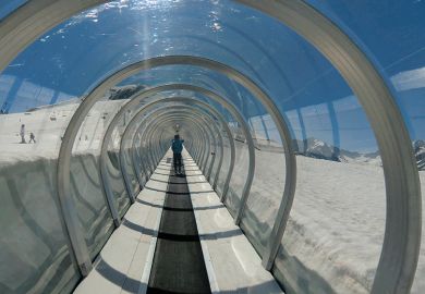 Tunnel