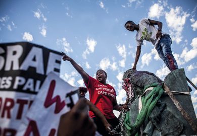 Removing Cecil John Rhodes statue at University Cape Town 