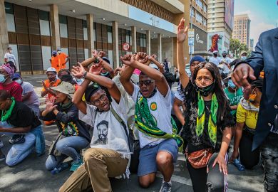 South African students want those in tuition arrears to be allowed back to class  South African students want those in tuition arrears to be allowed back to class