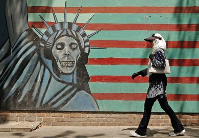 us-flag-mural-tehran us-flag-mural-tehran