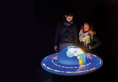 Exhibition Planet Energy, animation on oil reserves around the world to illustrate A committed display