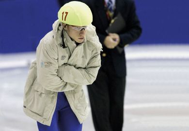 France's Maxime Chataignier tries to warm up before the final of the Speed Skating Championships to illustrate Paying gas bills with reserves ‘risks punishing good management’