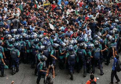 Students and job aspirants scuffle with police personnel during a protest in Dhaka to illustrate Why is having a degree no guarantee of a job?