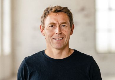 Stephen Smartt portrait image
