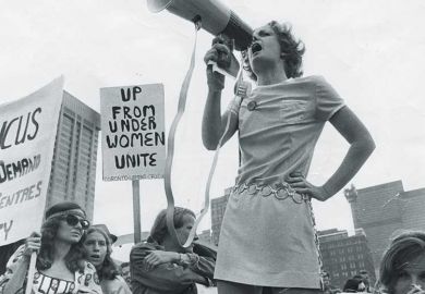 womens-rights-protesters womens-rights-protesters